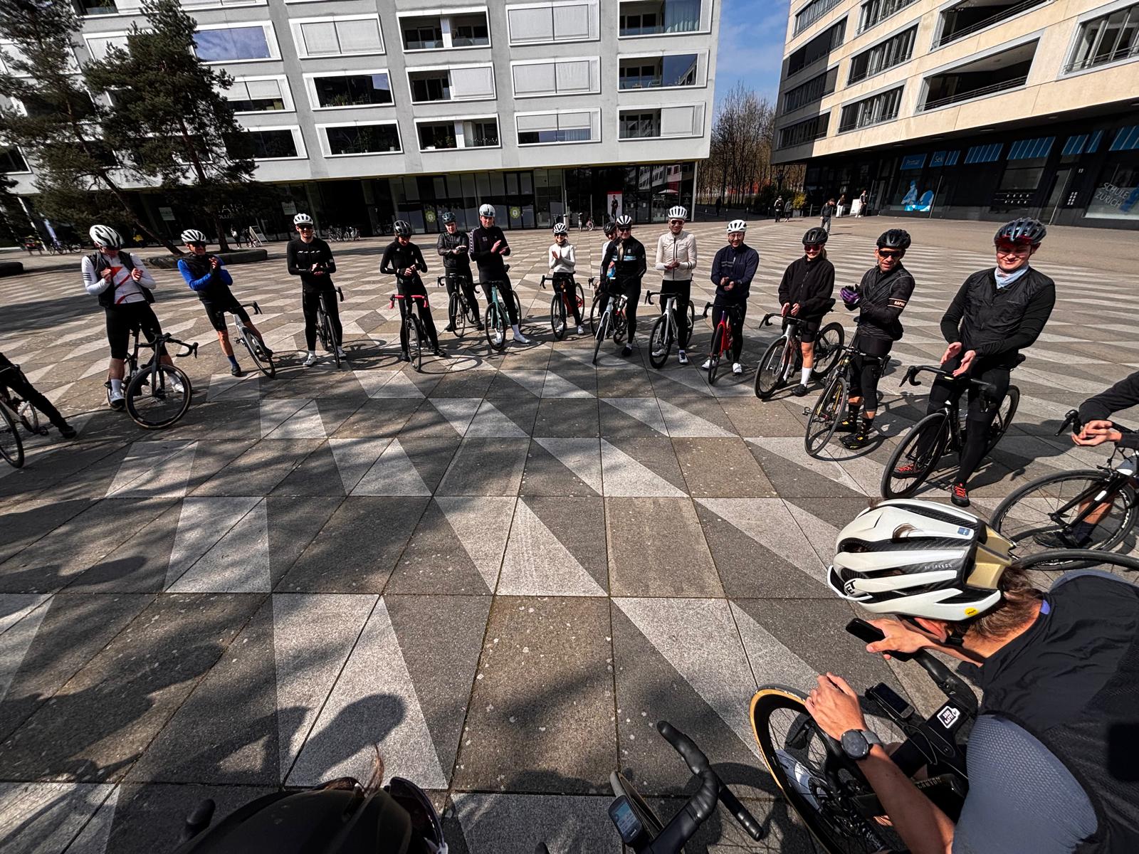 Club circle formation